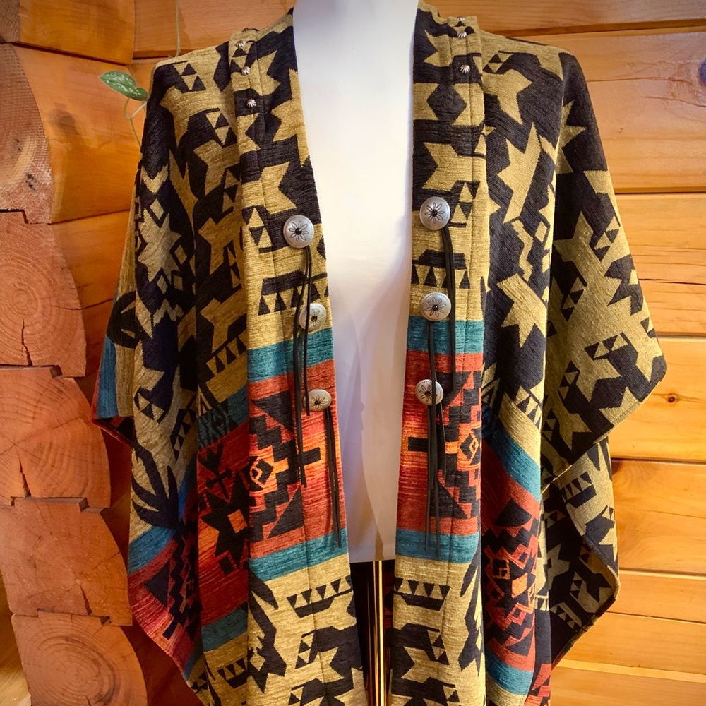 Silverado Southwest Cape with Fringe One Size